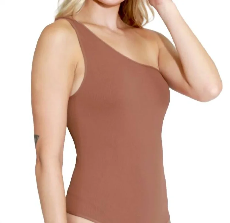 Women's Holiday Attire Holiday Glam Ribbed One Shoulder Bodysuit In Cognac