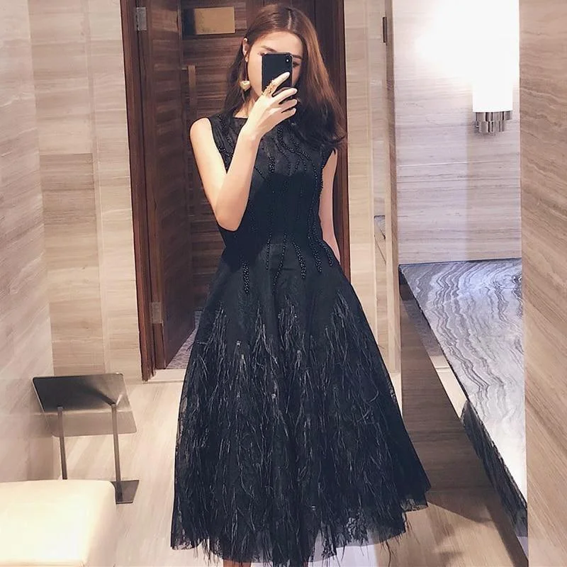 Vintage-Inspired Women's Apparel Feminine Style Promotions Summer 2019 Round Neck Sleeveless Embroidery Beading Feather Elegant Fashion  Midi Dress