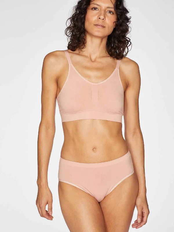 Women's Chic Apparel Limited Stock Renata Seamless Bralet - Blush