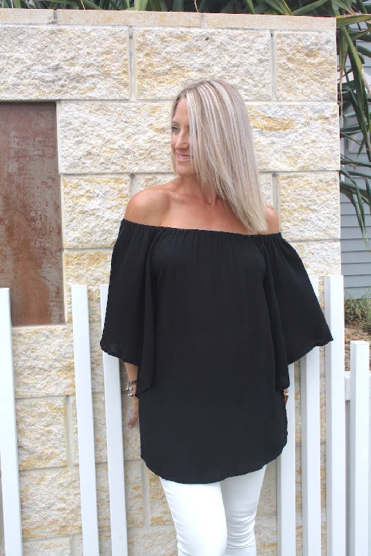 Flirty Fashion Discounts Wing On or off the Shoulders Top in Black