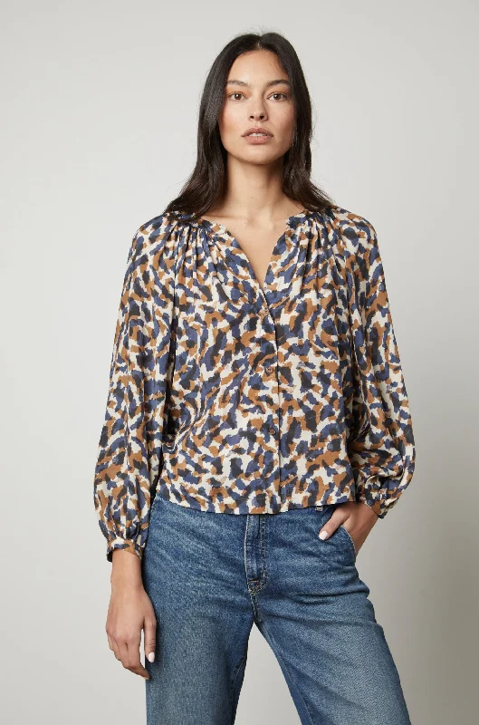 Vintage-Modern Style Offers MELINDA PRINTED BUTTON-UP TOP